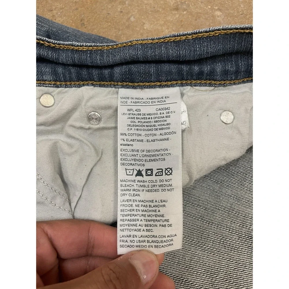 Signature By Levi Strauss Jeans Mens 42x30 Athletic Straight Leg Zip Fly Stretch